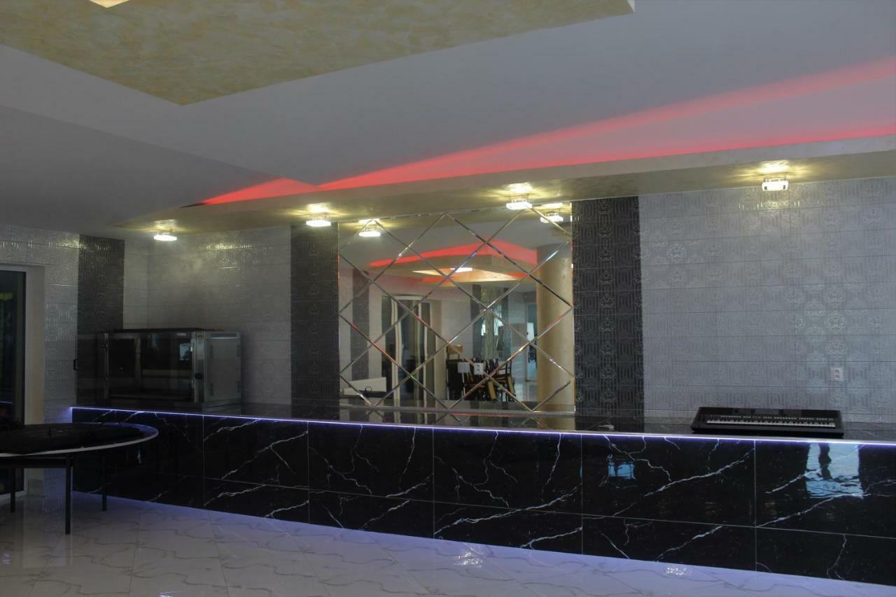 Hotel Chio Vazec Экстерьер фото