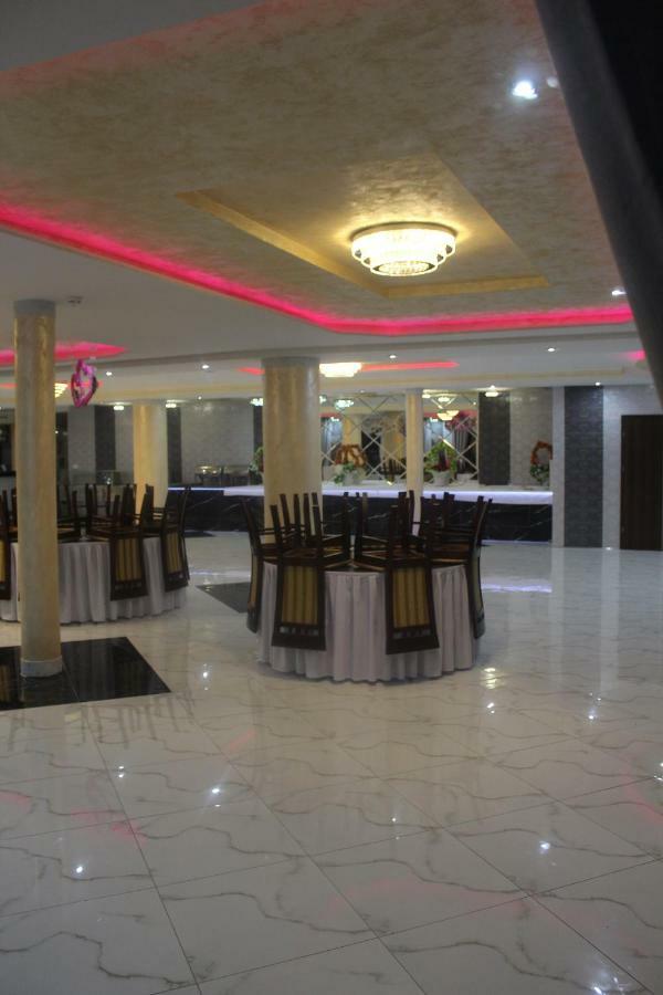 Hotel Chio Vazec Экстерьер фото