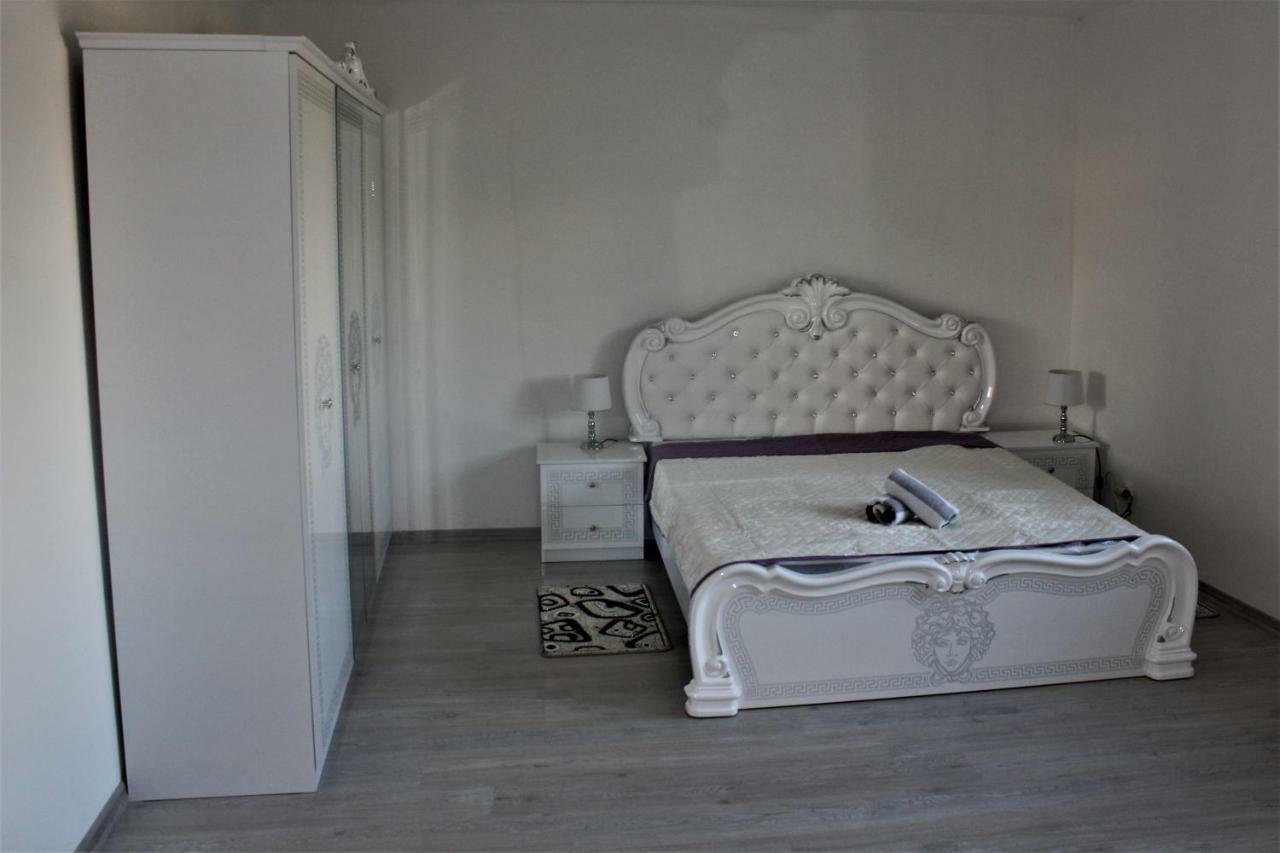 Hotel Chio Vazec Экстерьер фото